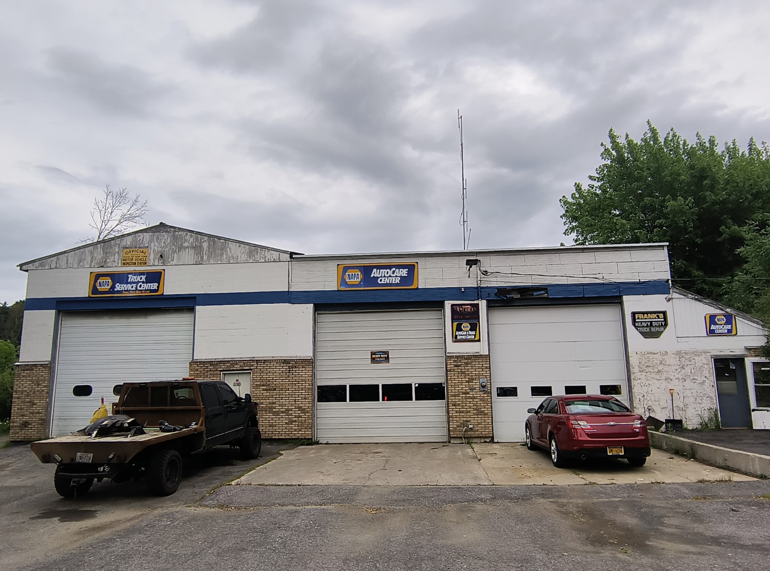 Original Frank's Heavy Duty shop